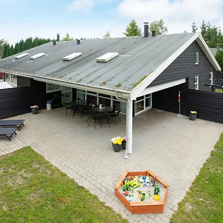 4 Star In Vaeggerlose 別荘 Bøtø By